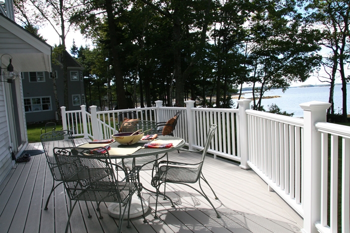 3 reasons to add railings to your deck